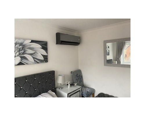 Інверторна настінна спліт-система (кондиціонер) LG Artcool Mirror UV AC09BK