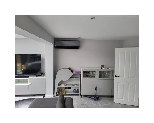 Інверторна настінна спліт-система (кондиціонер) LG Artcool Mirror UV AC12BK