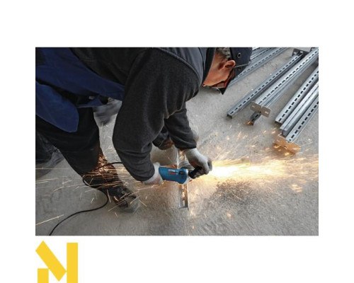 Болгарка (кутова шліфмашина) Bosch GWS 670 Professional