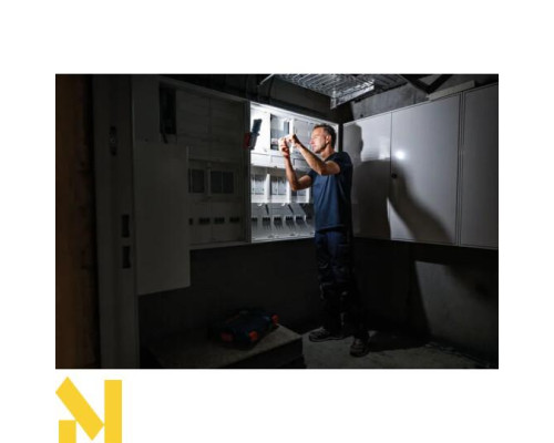 Ліхтар акумуляторний Bosch GLI 18V-800 (без АКБ та ЗП)