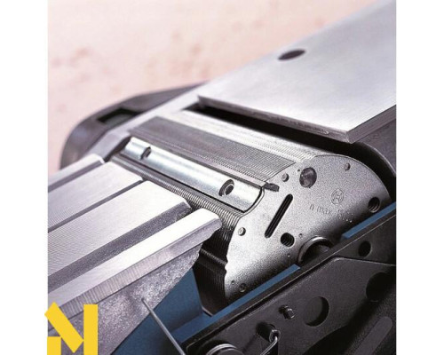 Рубанок електричний Bosch GHO 40-82 C у валізі