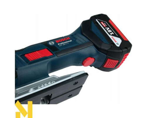 Лобзик акумуляторний Bosch GST 18 V-LI S