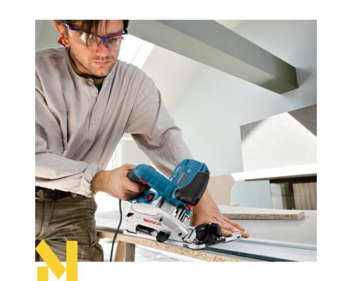 Пила дискова Bosch GKS 55+ GCE Professional (з регулюванням обертів)