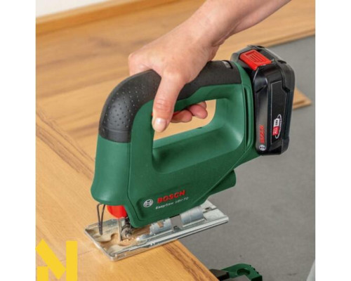 Лобзик акумуляторний Bosch EasySaw 18V-70 (без АКБ та ЗП)
