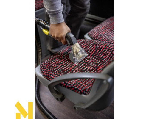 Пилосос миючий Karcher Puzzi 8/1