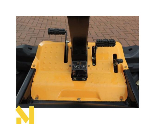 Райдер бензиновий Cub Cadet XZ2 107