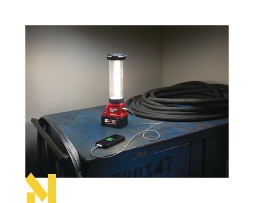 Ліхтар акумуляторний Milwaukee M18 LL-0