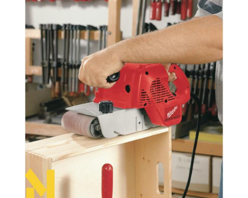 Шліфмашина стрічкова Milwaukee BS 100 LE