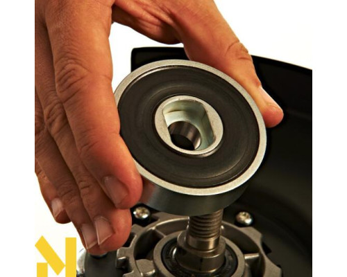 Болгарка (кутова шліфмашина) Milwaukee AGVM 26-230 GEX