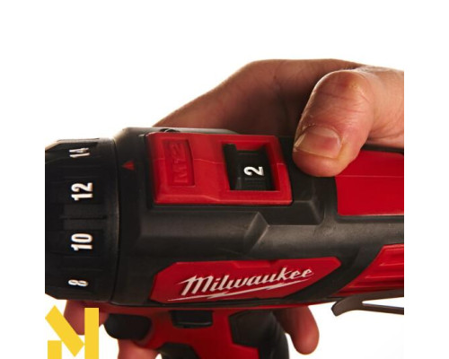 Дриль-шурупокрут акумуляторний Milwaukee M12 BDD-202C
