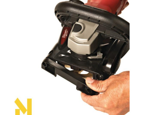 Болгарка (кутова шліфувальна машина) Milwaukee AGV 15-125 XE DEG-SET