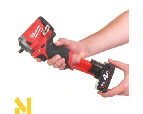 Гайковерт акумуляторний Milwaukee M12 FIW38-422X