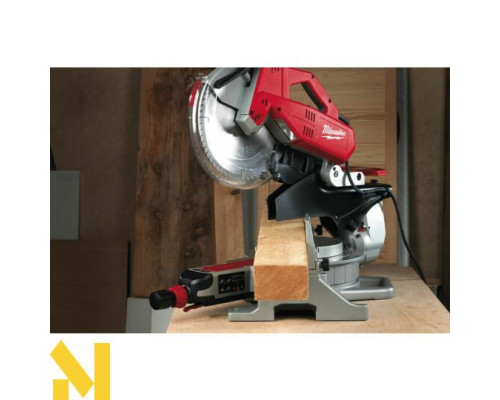 Пила торцювальна Milwaukee MS 304 DB