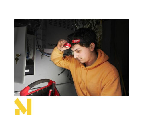 Ліхтар налобний Milwaukee HL2-LED на батарейках