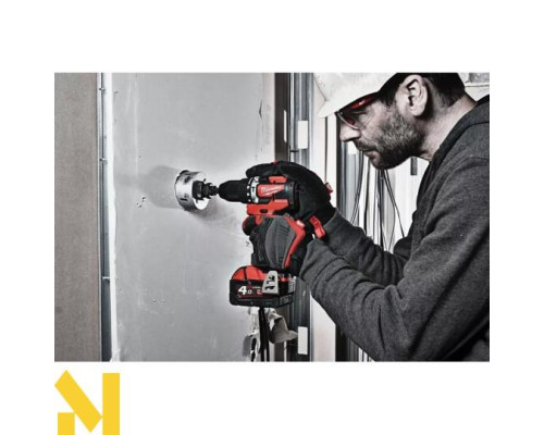 Дриль-шурупокрут акумуляторний Milwaukee M18 CBLPD-422C