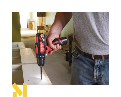 Дриль-шуруповерт акумуляторний Milwaukee M12 BDD-201C