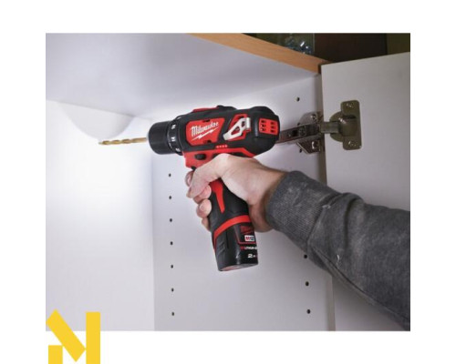Дриль-шуруповерт акумуляторний Milwaukee M12 BDD-201C