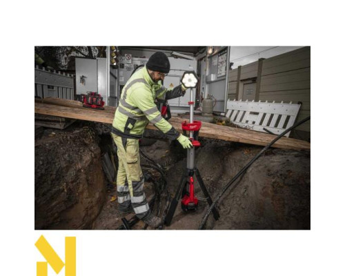 Ліхтар акумуляторний Milwaukee M18 SAL2-502B