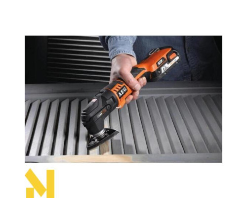 Багатофункціональний інструмент (реноватор) акумуляторний AEG OMNI18C-0KIT1X (без АКБ та ЗП)