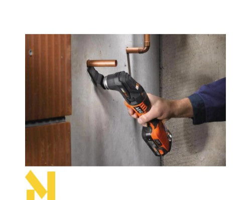 Багатофункціональний інструмент (реноватор) акумуляторний AEG OMNI18C-0KIT1X (без АКБ та ЗП)