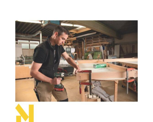 Акумуляторний шуруповерт Metabo BS 18 LT