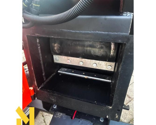 Подрібнювач садовий бензиновий GTM P4206