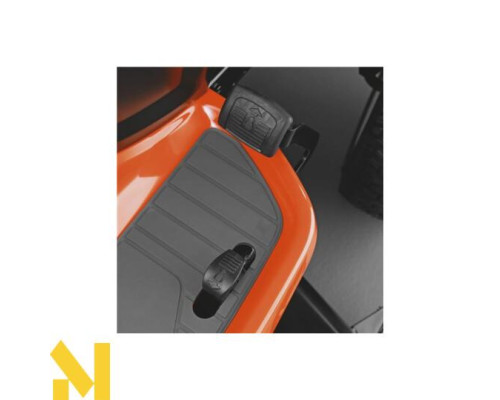 Садовий трактор бензиновий Husqvarna TC 242T