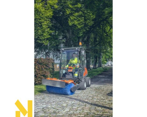 Райдер дизельний Husqvarna P 525DX з кабіною