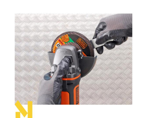 Болгарка (кутова шліфмашина) акумуляторна BLACK&DECKER BCG720N (без АКБ та ЗП)