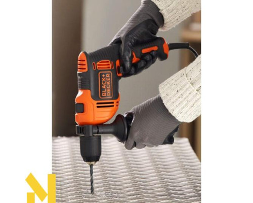 Дриль ударний Black&Decker BEH710K