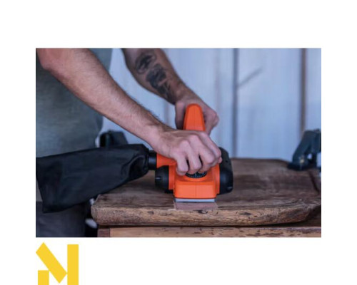 Рубанок електричний Black&Decker BEW712