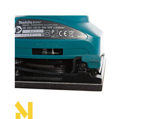 Шліфмашина вібраційна Makita BO4557