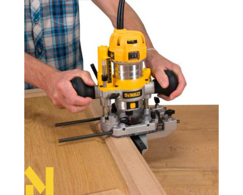 Фрезер DeWalt D26204K