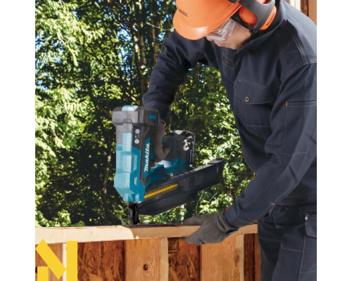 Цвяхозабивач акумуляторний Makita DBN901ZK (без АКБ та ЗП)