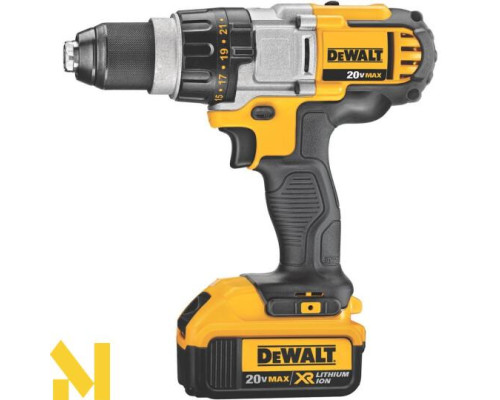 Дрель шуруповерт Dewalt DCD980M2