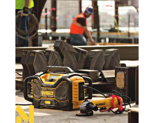 Радіоприймач/зарядний пристрій гібридний DeWALT DCR027 (без АКБ)