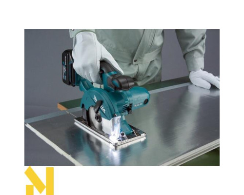 Пила дискова акумуляторна Makita DCS550Z