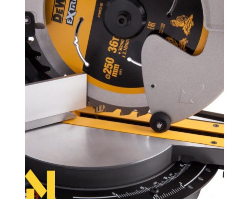 Пила торцювальна акумуляторна DeWALT DCS778N (без АКБ та ЗП)