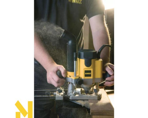 Фрезер DeWalt DW621
