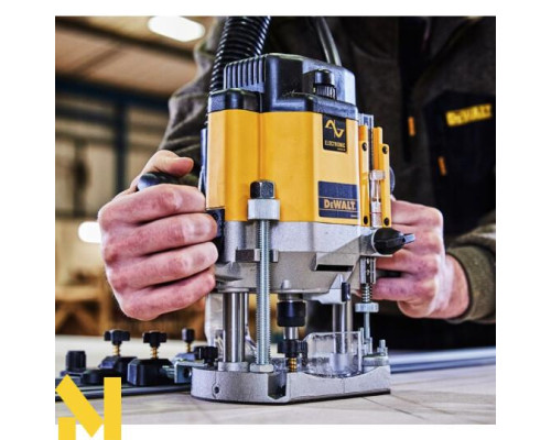 Фрезер DeWalt DW625E