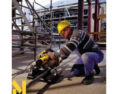 Пила монтажна DeWalt DW872