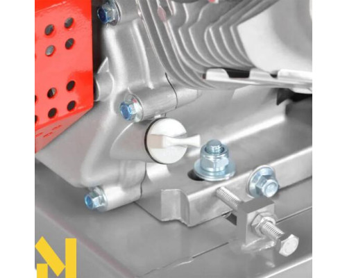 Подрібнювач садовий бензиновий Hecht 6645