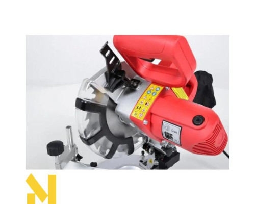 Пила торцювальна HECHT 813