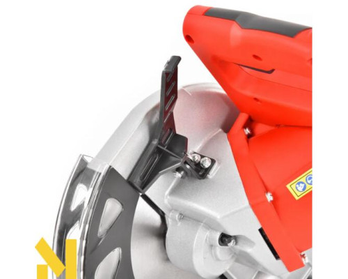 Пила торцювальна HECHT 820