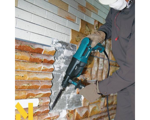 Перфоратор Makita HR2631FT