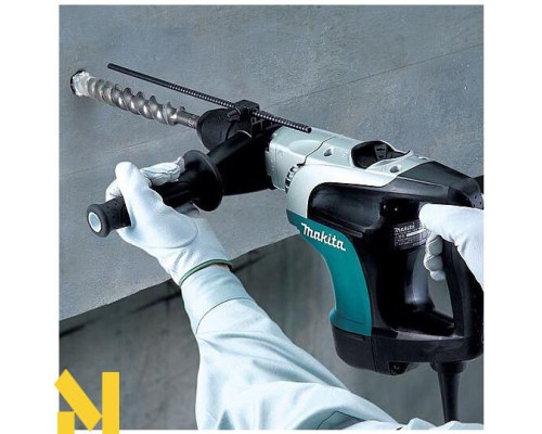 Перфоратор Makita HR4002