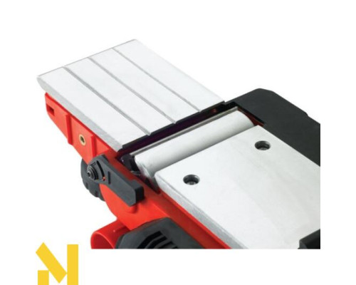 Рубанок електричний Black&Decker KW750K