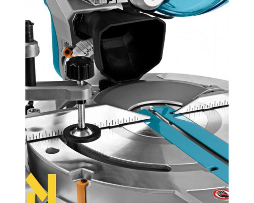 Пила торцювальна Makita LS1219L