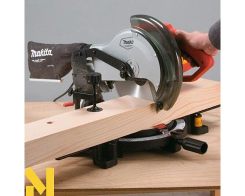 Пила торцювальна Makita M2300N
