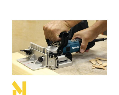 Фрезер Makita PJ7000